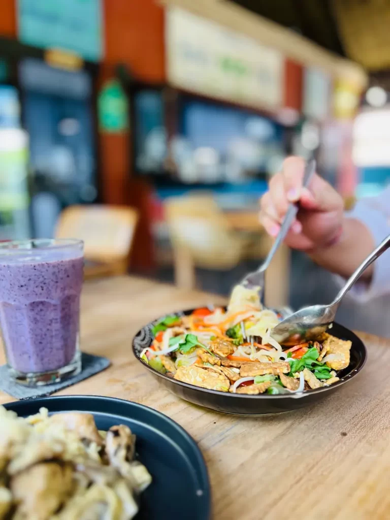 bali eco deli healthy lunch smoothie bowl jungut batu